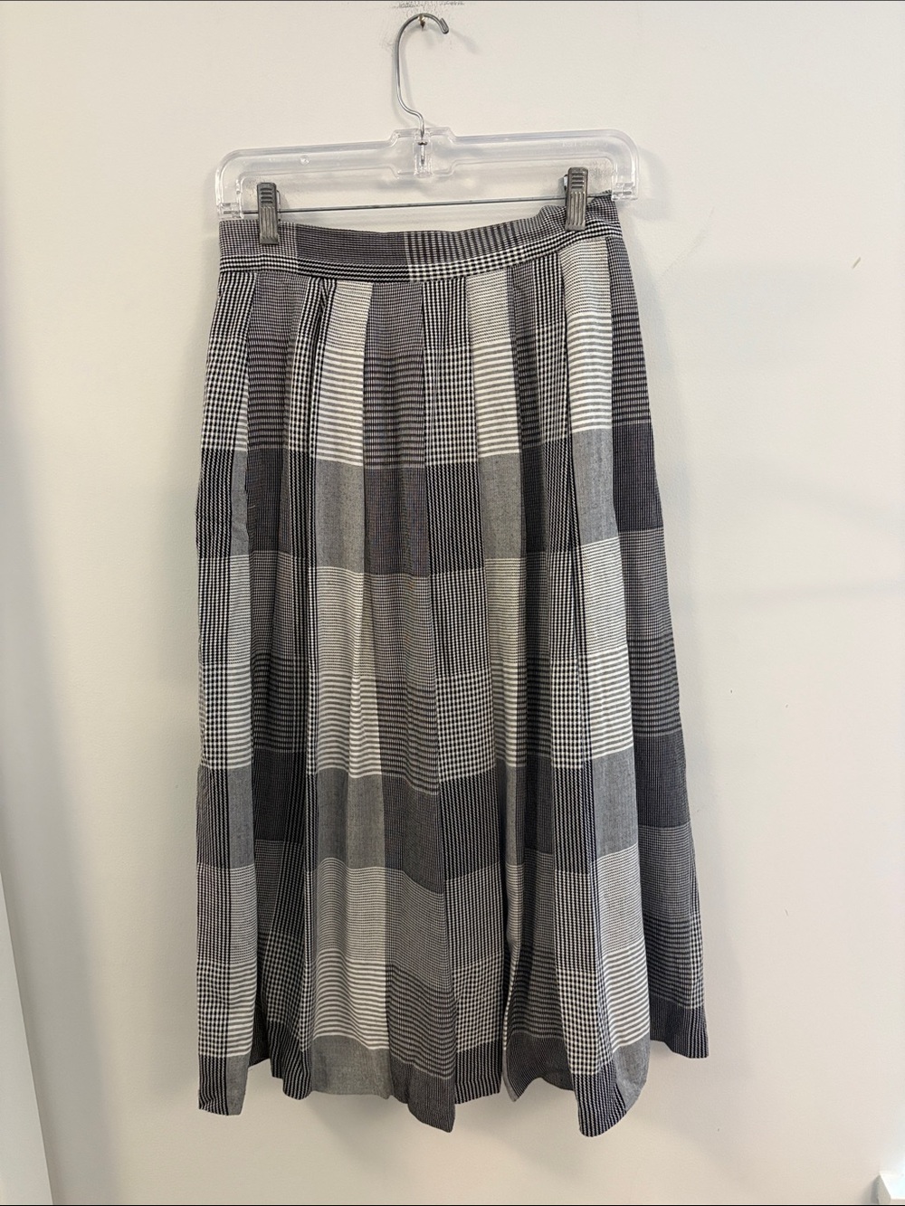 Vintage Louben Black & White Plaid Pleated Midi Skirt Size 10 (Fits S/M)